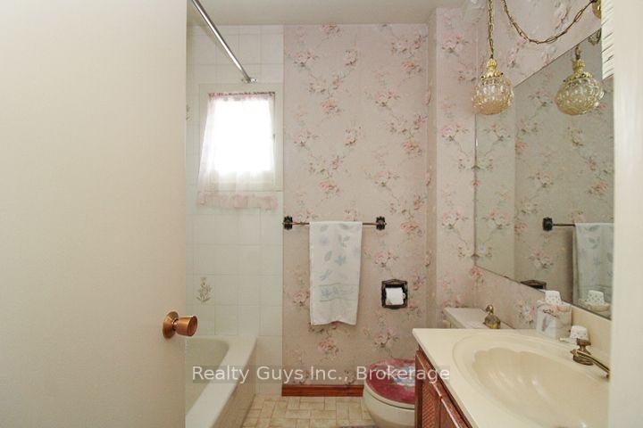 Photo 30 of 523 Armour Road, Peterborough, Ashburnham Ward 4 — HOMEH