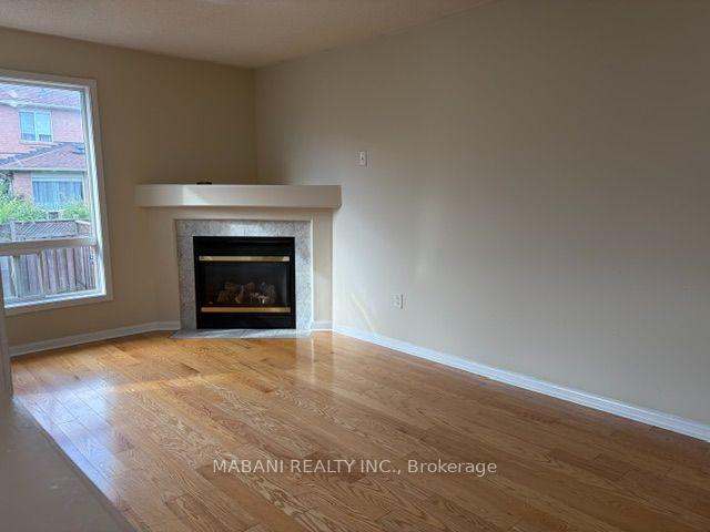 Photo 4 of 5975 Sidmouth Street, Mississauga, East Credit — HOMEH