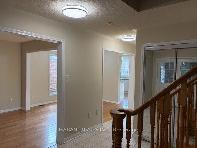 Photo 8 of 5975 Sidmouth Street, Mississauga, East Credit — HOMEH