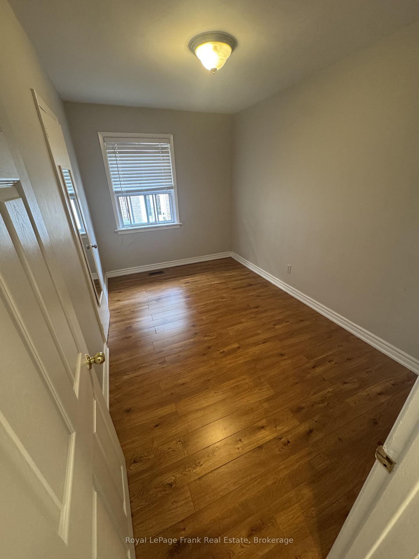 Photo 8 of 20 Gladys Road, Scarborough, Highland Creek — HOMEH