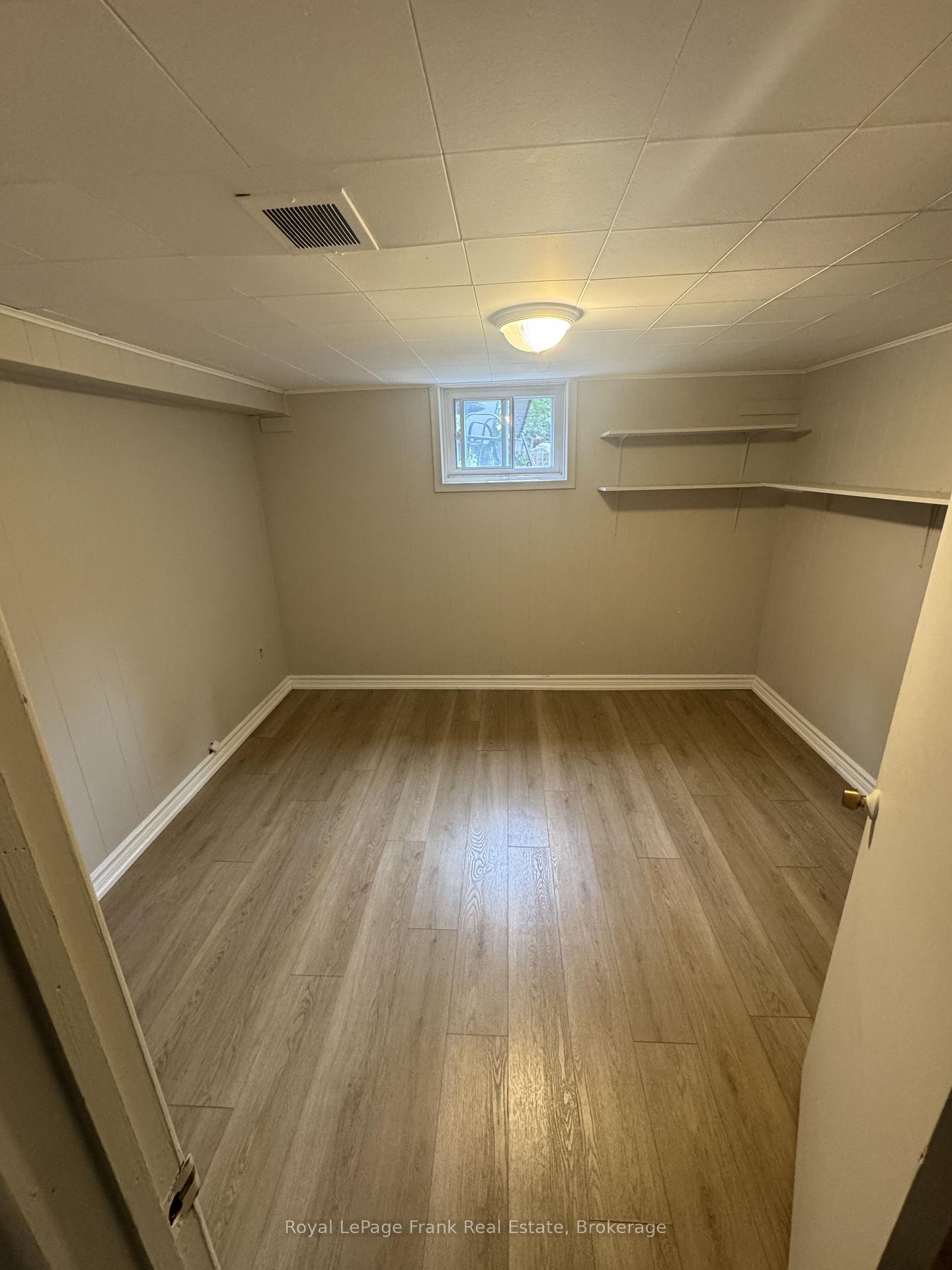 Photo 16 of 20 Gladys Road, Scarborough, Highland Creek — HOMEH
