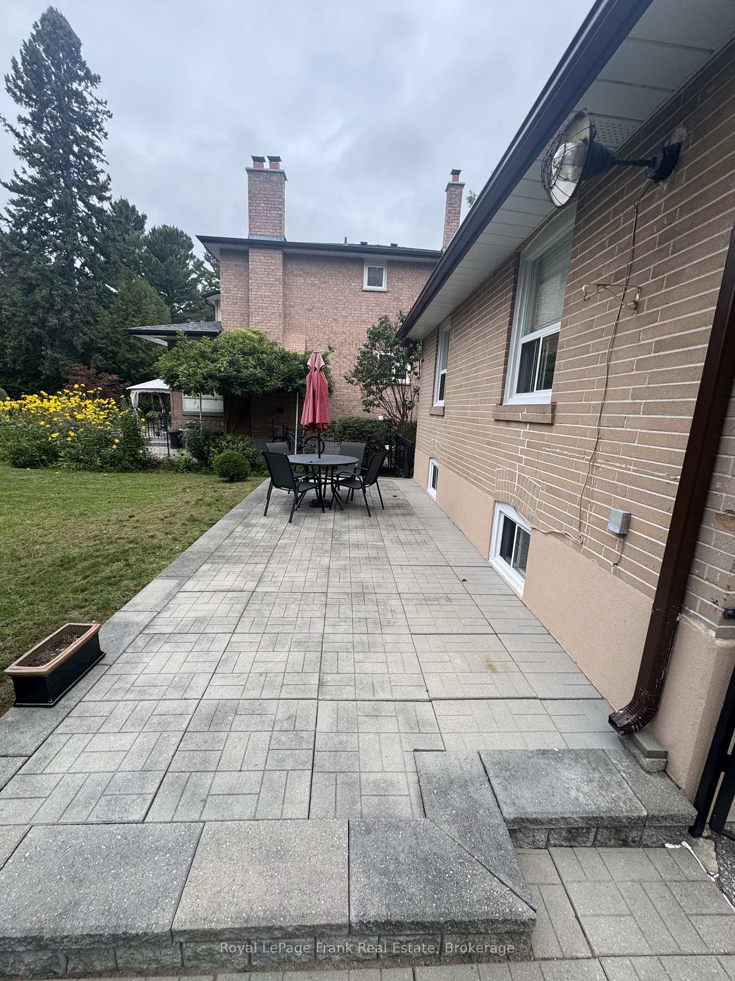 Photo 17 of 20 Gladys Road, Scarborough, Highland Creek — HOMEH