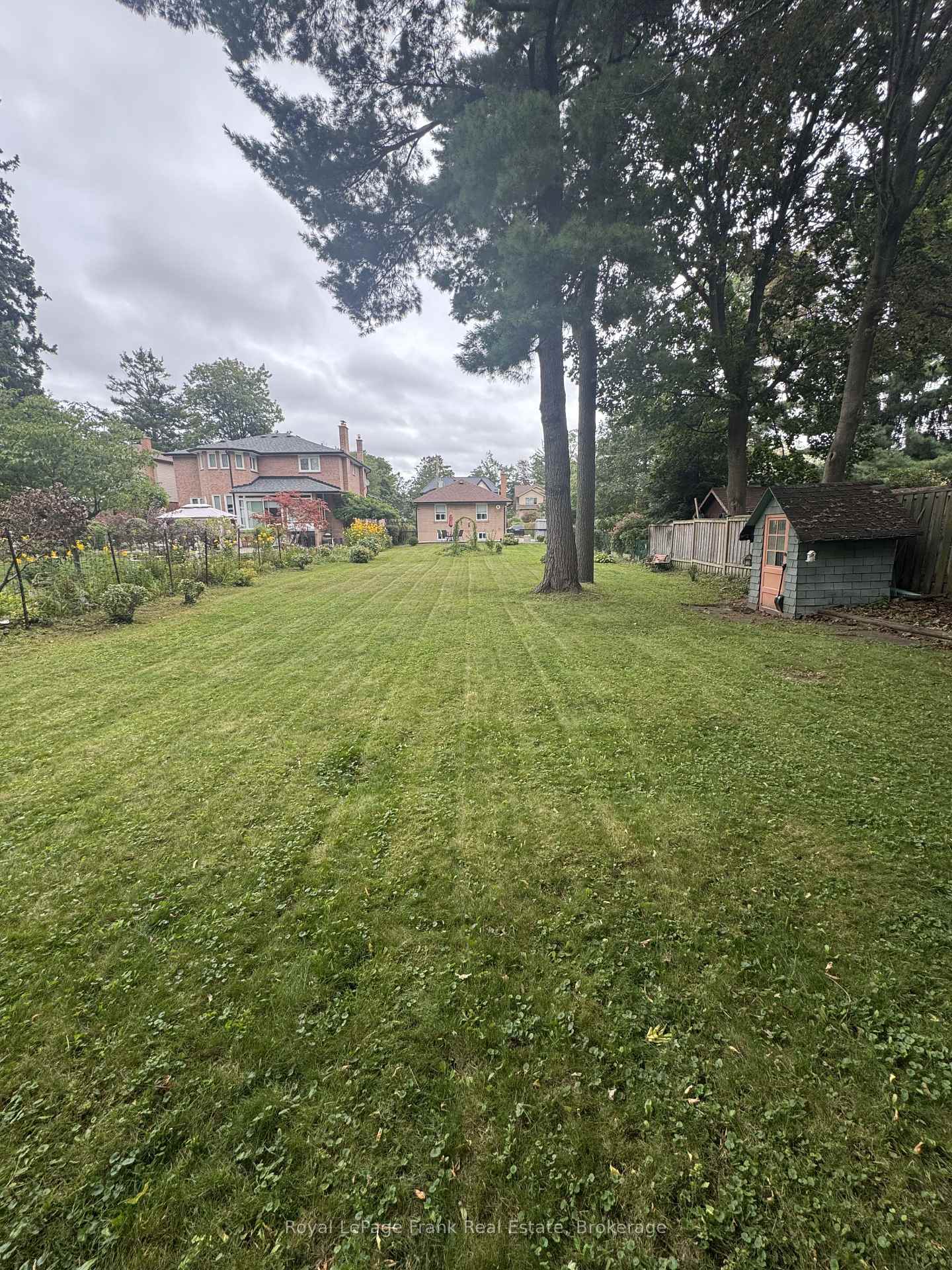 Photo 18 of 20 Gladys Road, Scarborough, Highland Creek — HOMEH