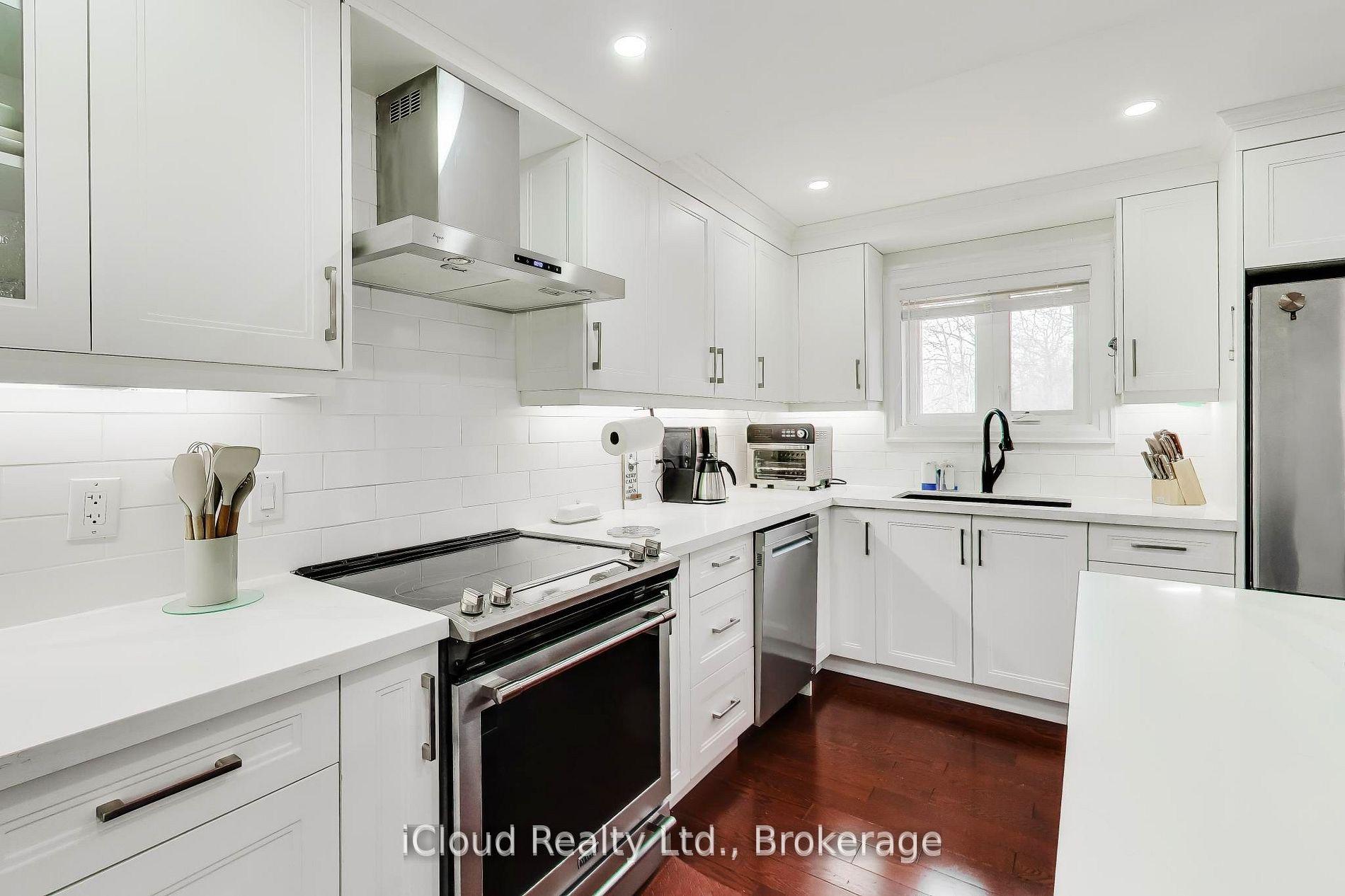 Photo 23 of 16175 Jane Street, King, Rural King — HOMEH
