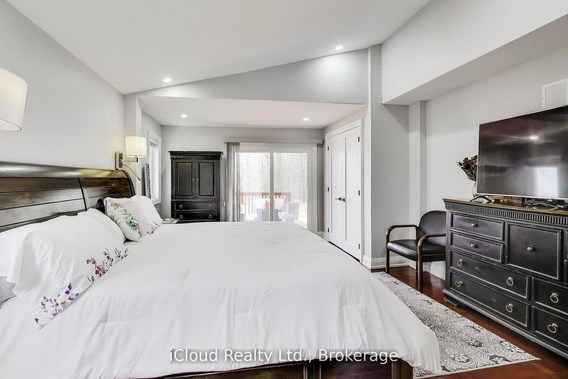 Photo 31 of 16175 Jane Street, King, Rural King — HOMEH