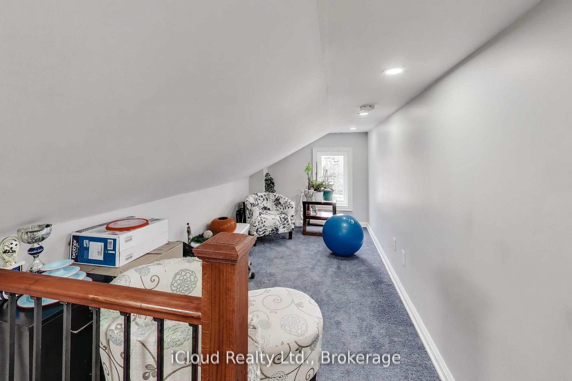 Photo 42 of 16175 Jane Street, King, Rural King — HOMEH