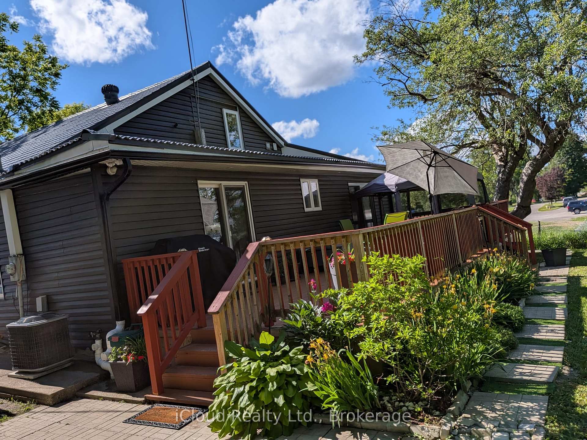 Photo 63 of 16175 Jane Street, King, Rural King — HOMEH