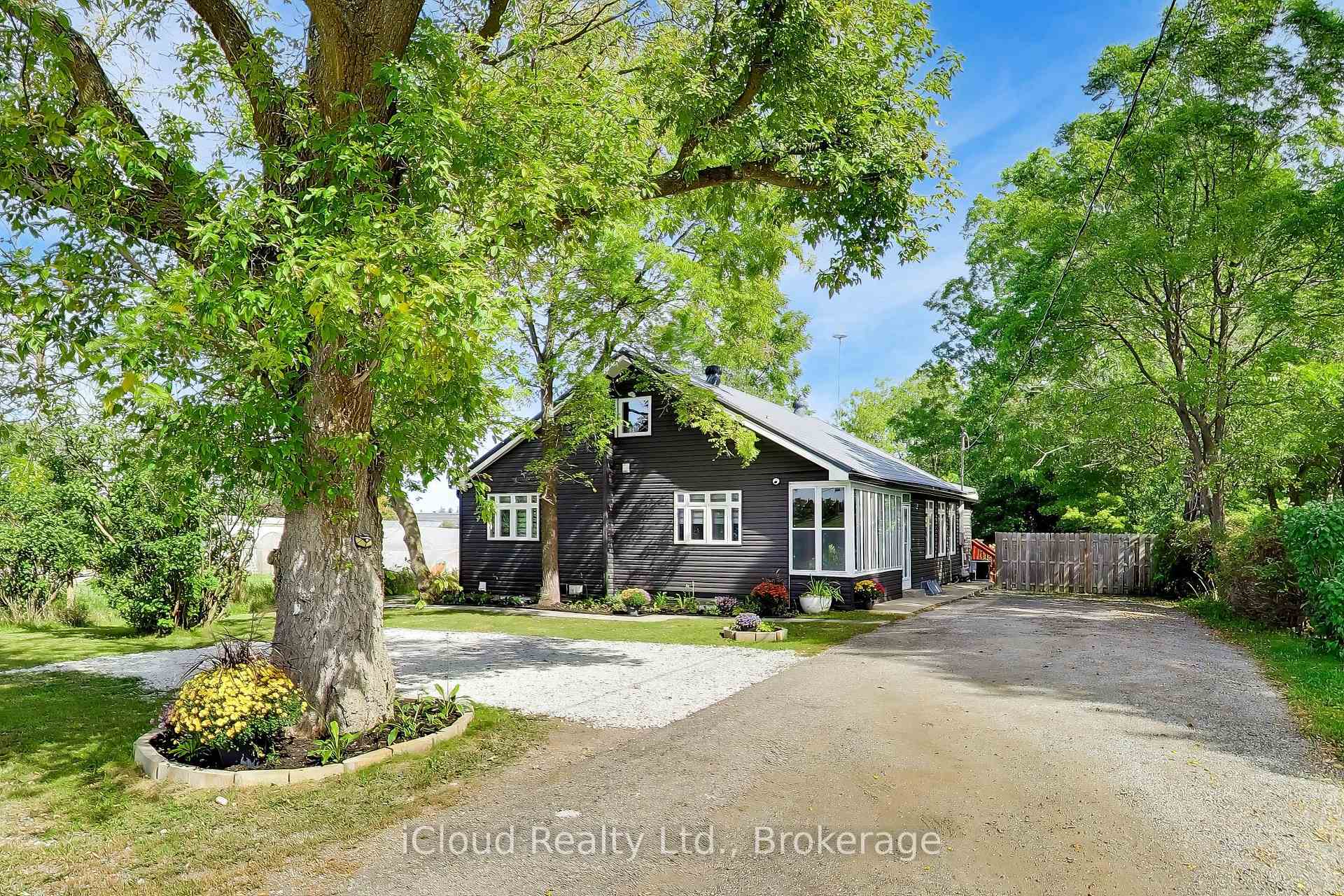 Photo 2 of 16175 Jane Street, King, Rural King — HOMEH