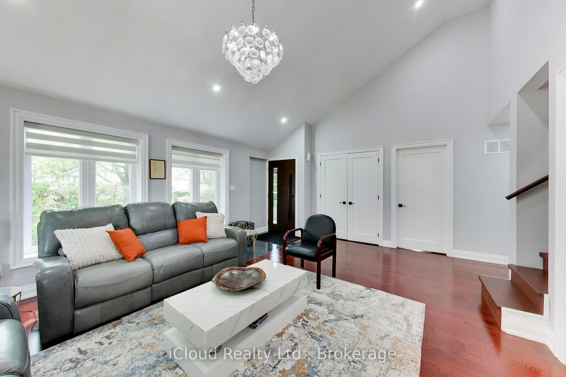 Photo 16 of 16175 Jane Street, King, Rural King — HOMEH