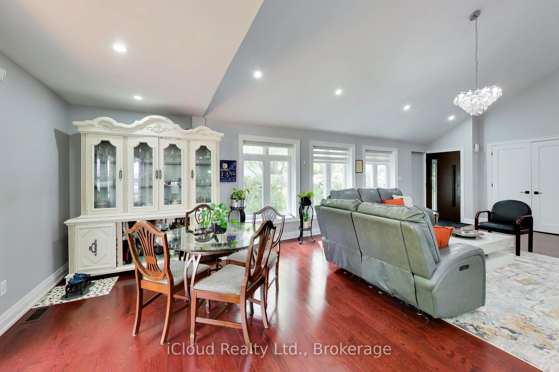 Photo 20 of 16175 Jane Street, King, Rural King — HOMEH