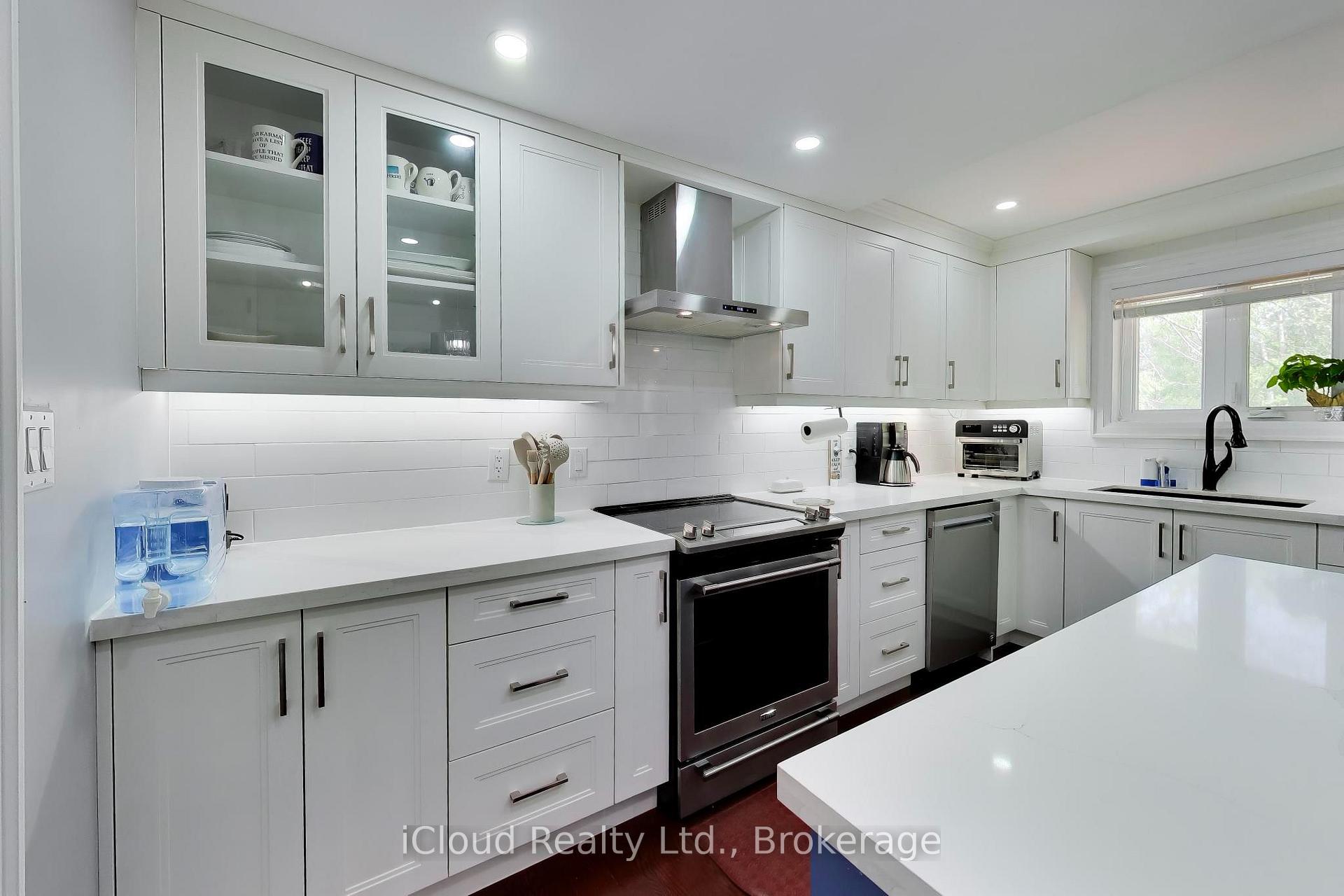 Photo 26 of 16175 Jane Street, King, Rural King — HOMEH