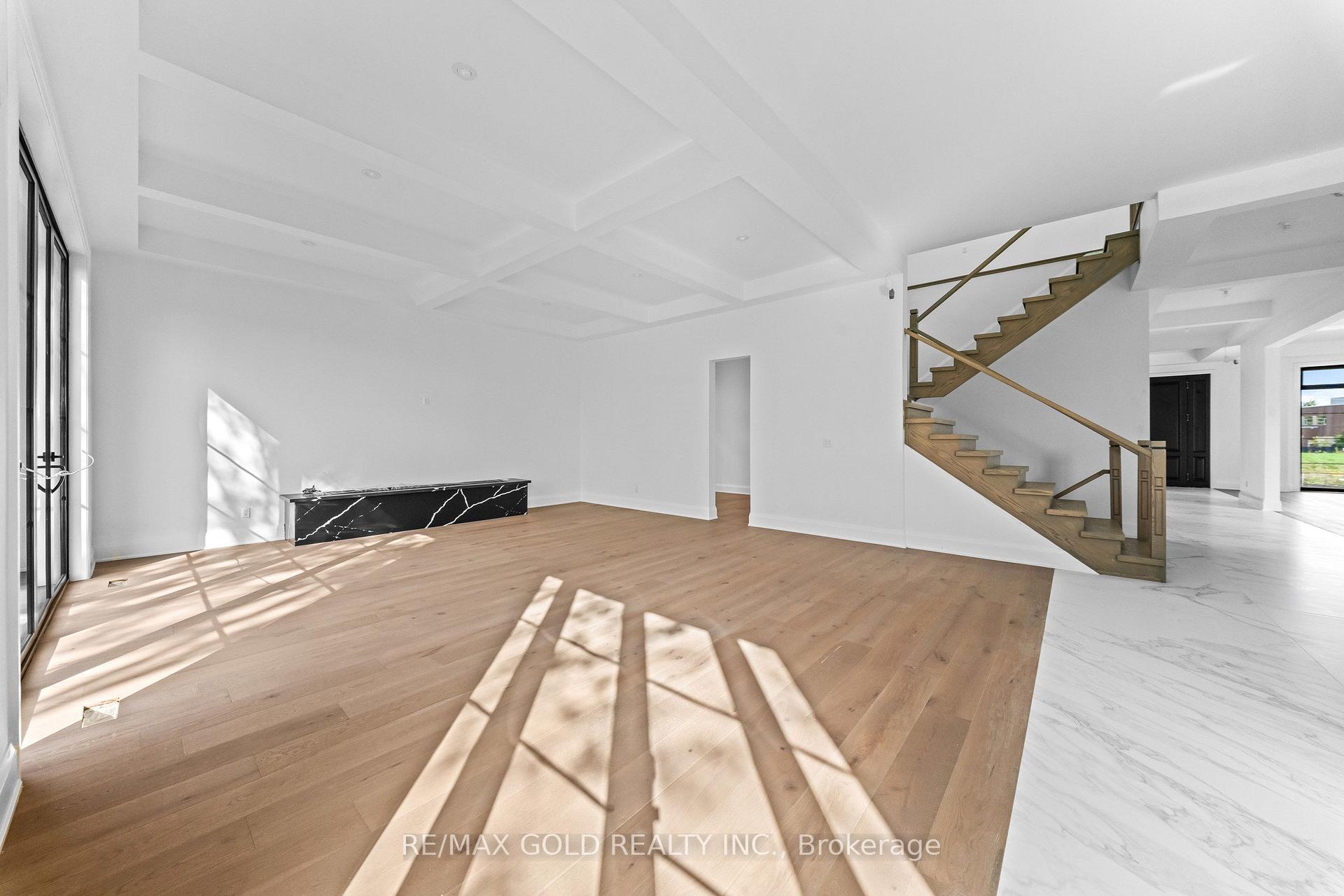 Photo 14 of 15 Mckenzie Street, Vaughan, Vaughan Grove — HOMEH