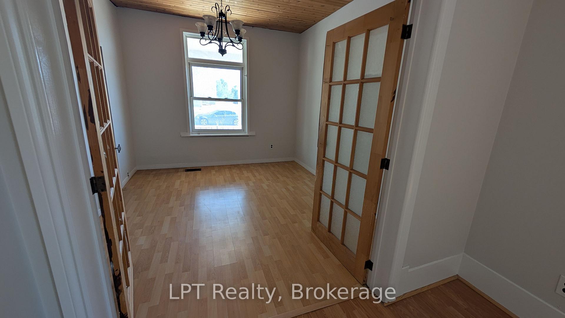 Photo 10 of 265 Bethune Street, Peterborough, Town Ward 3 — HOMEH