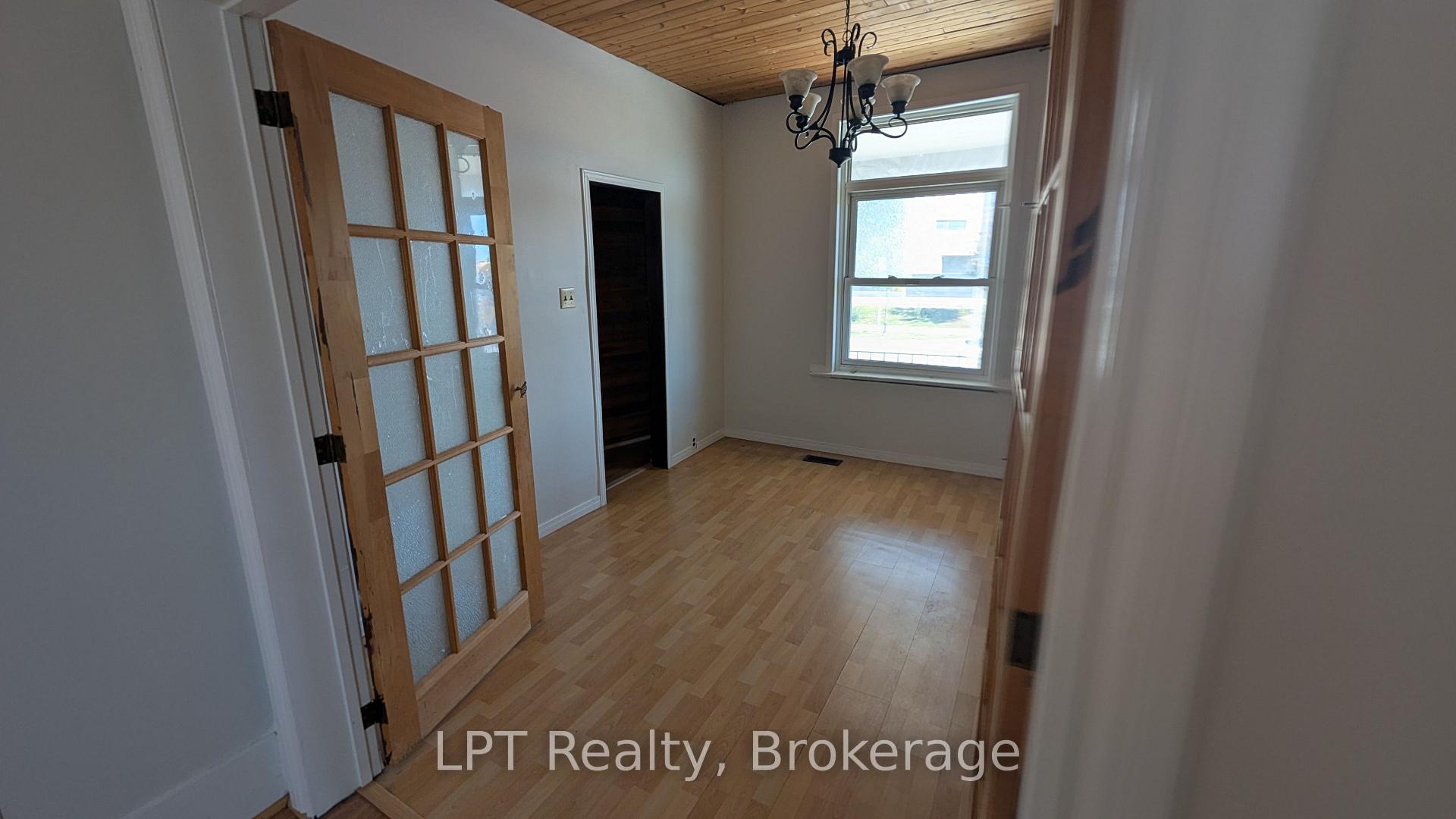Photo 11 of 265 Bethune Street, Peterborough, Town Ward 3 — HOMEH