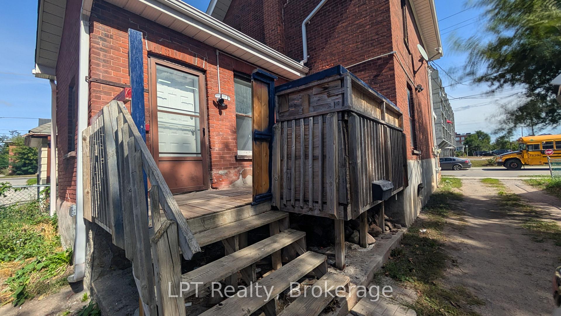 Photo 19 of 265 Bethune Street, Peterborough, Town Ward 3 — HOMEH