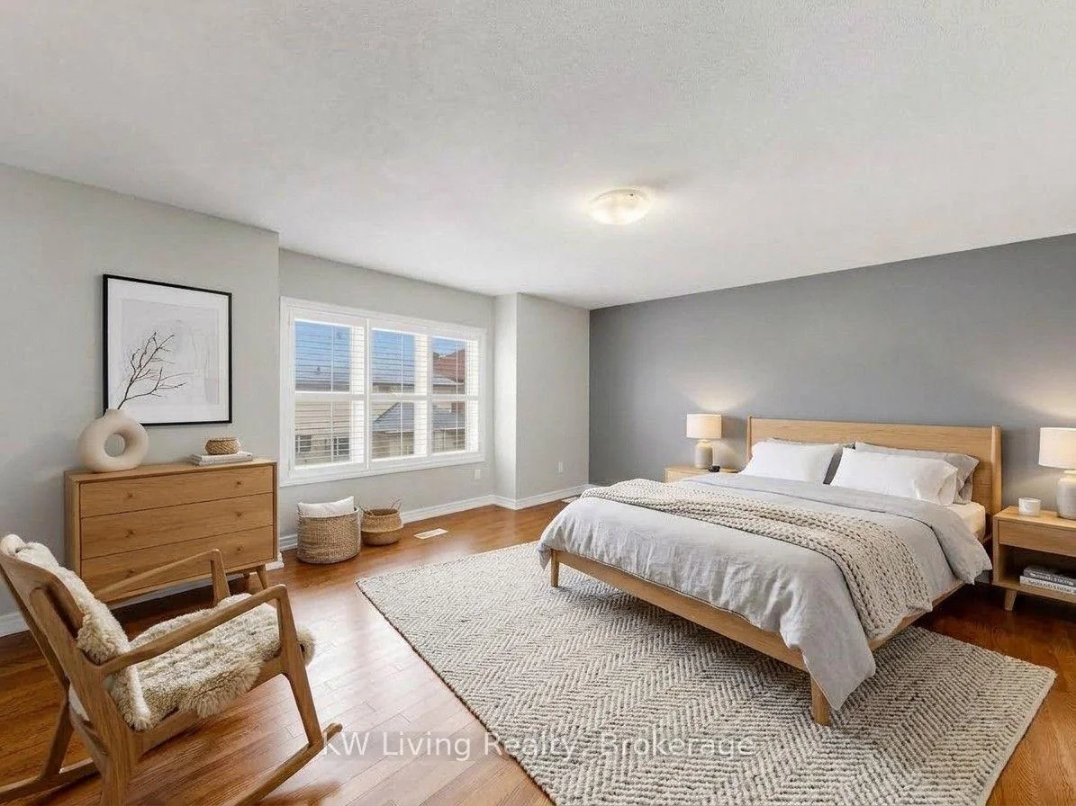 Photo 21 of 2 Littleleaf Crescent, Markham, Legacy — HOMEH