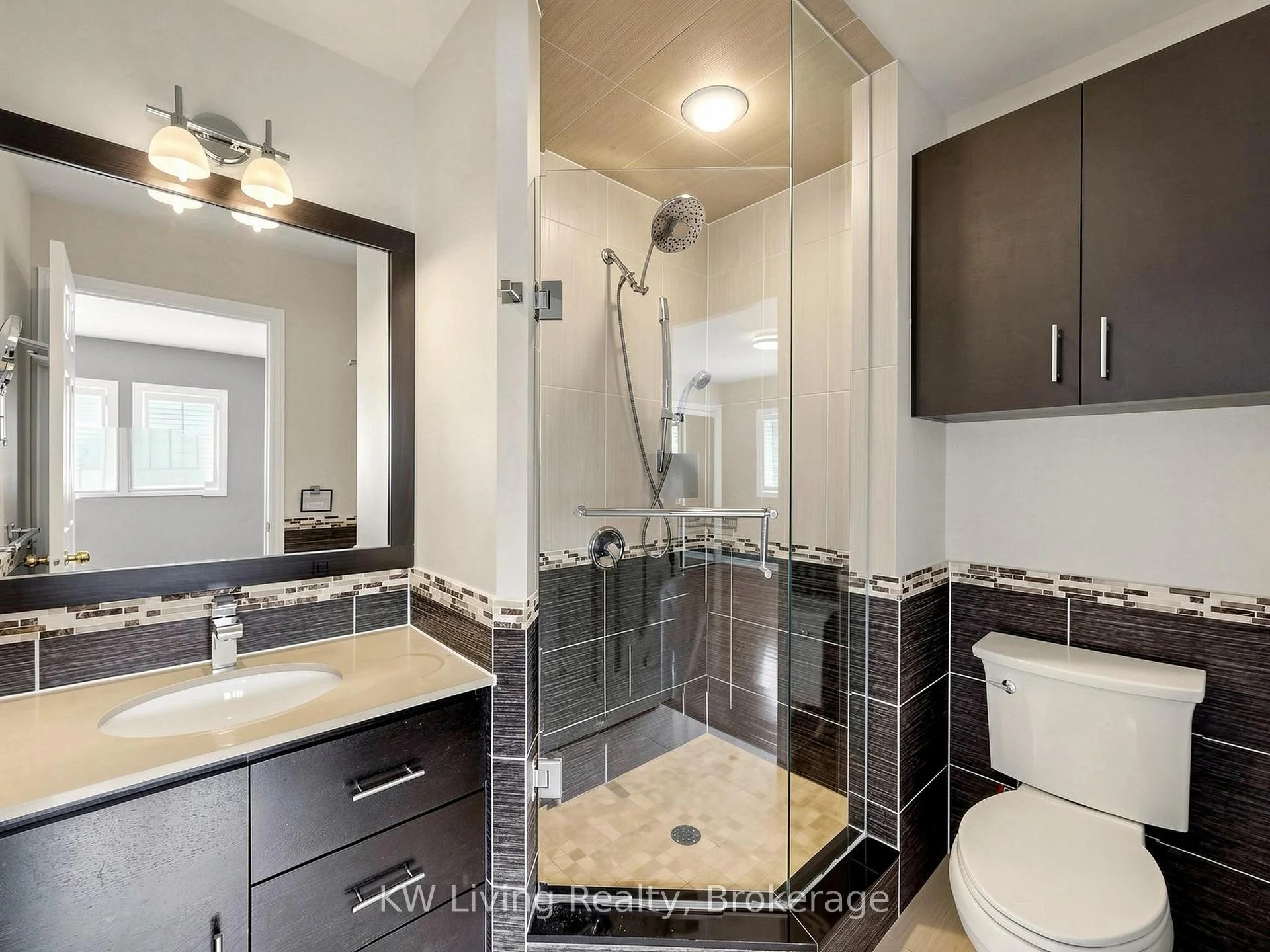 Photo 26 of 2 Littleleaf Crescent, Markham, Legacy — HOMEH