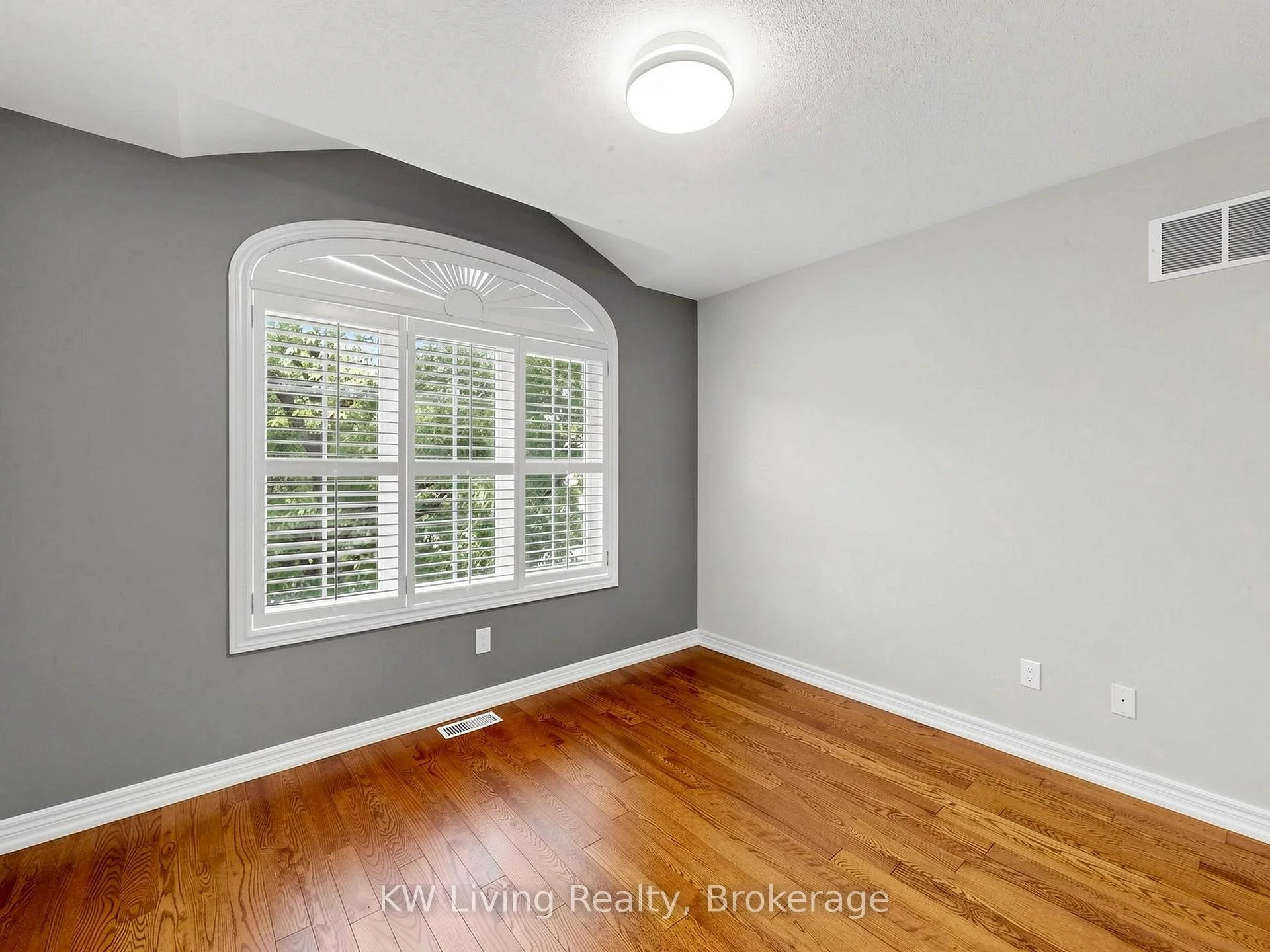 Photo 29 of 2 Littleleaf Crescent, Markham, Legacy — HOMEH