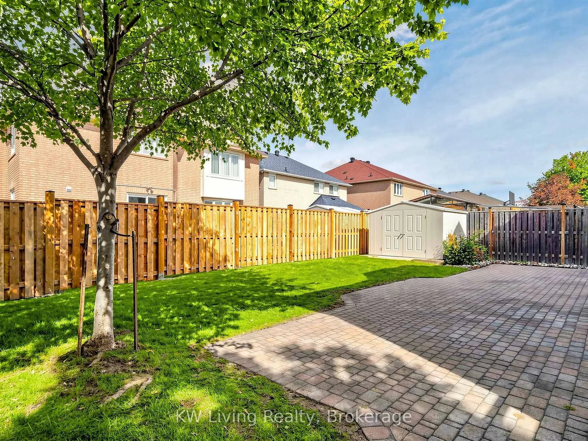 Photo 38 of 2 Littleleaf Crescent, Markham, Legacy — HOMEH
