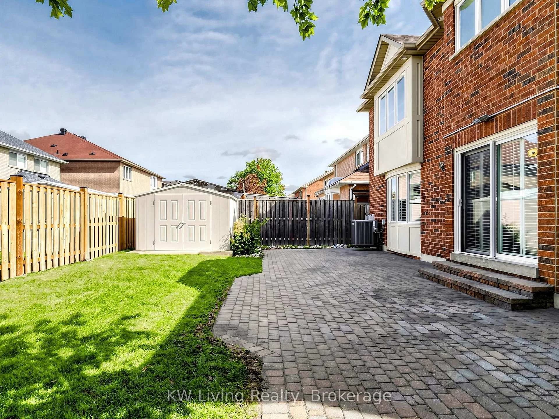 Photo 39 of 2 Littleleaf Crescent, Markham, Legacy — HOMEH