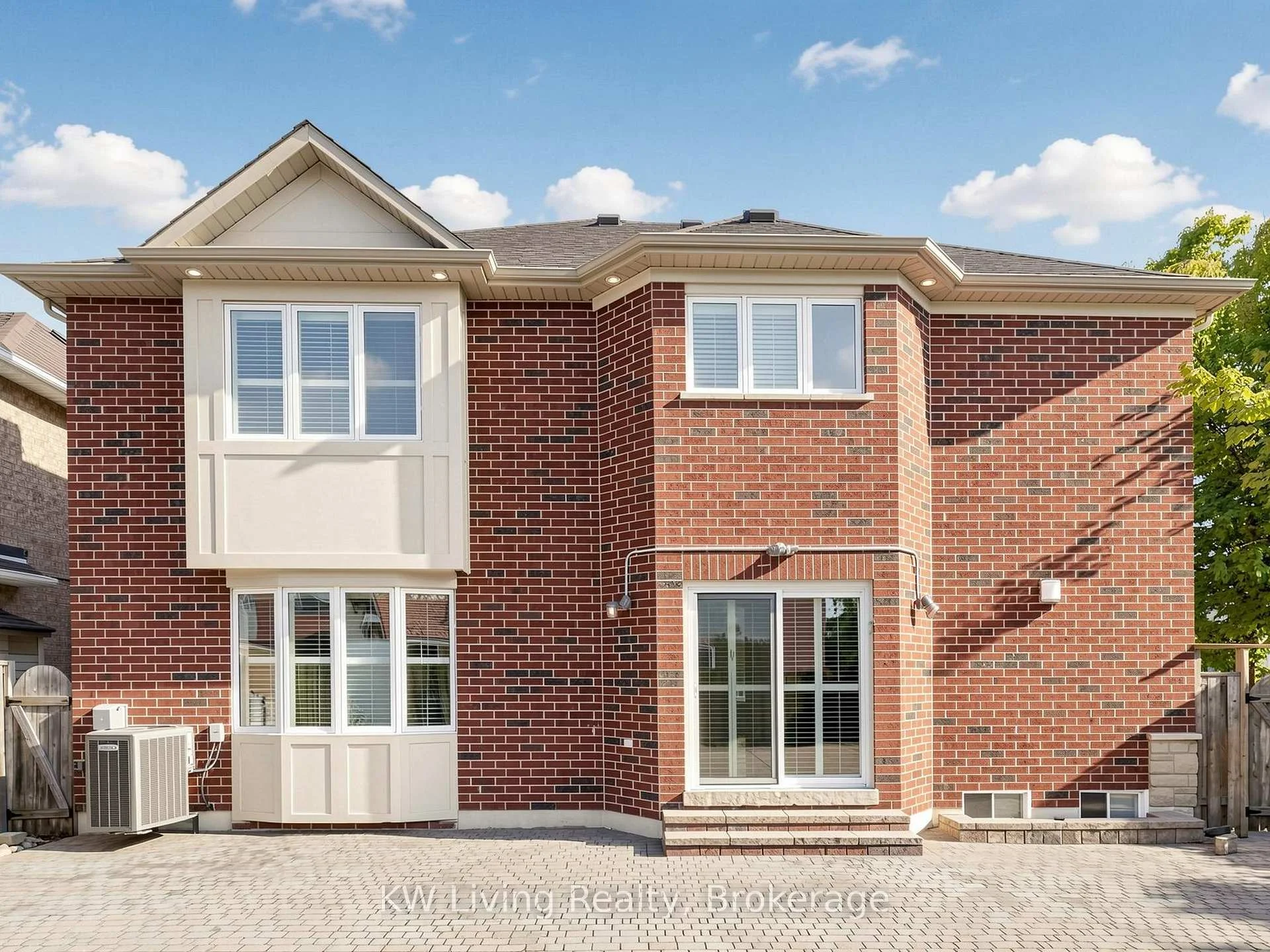 Photo 41 of 2 Littleleaf Crescent, Markham, Legacy — HOMEH
