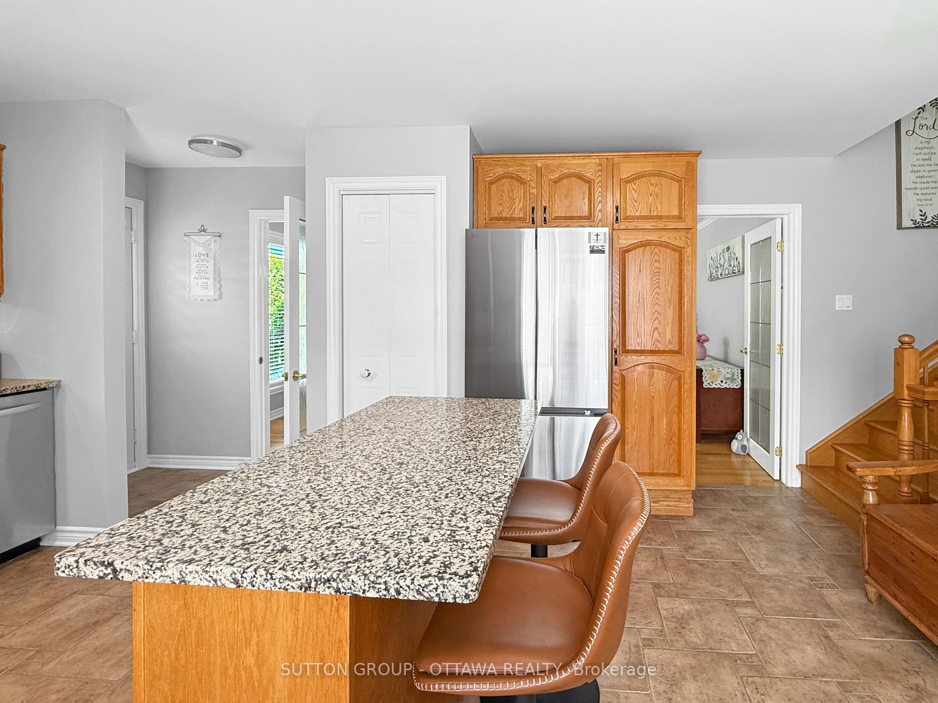 Photo 8 of 1888 Belvedere Crescent, Cornwall, Cornwall — HOMEH