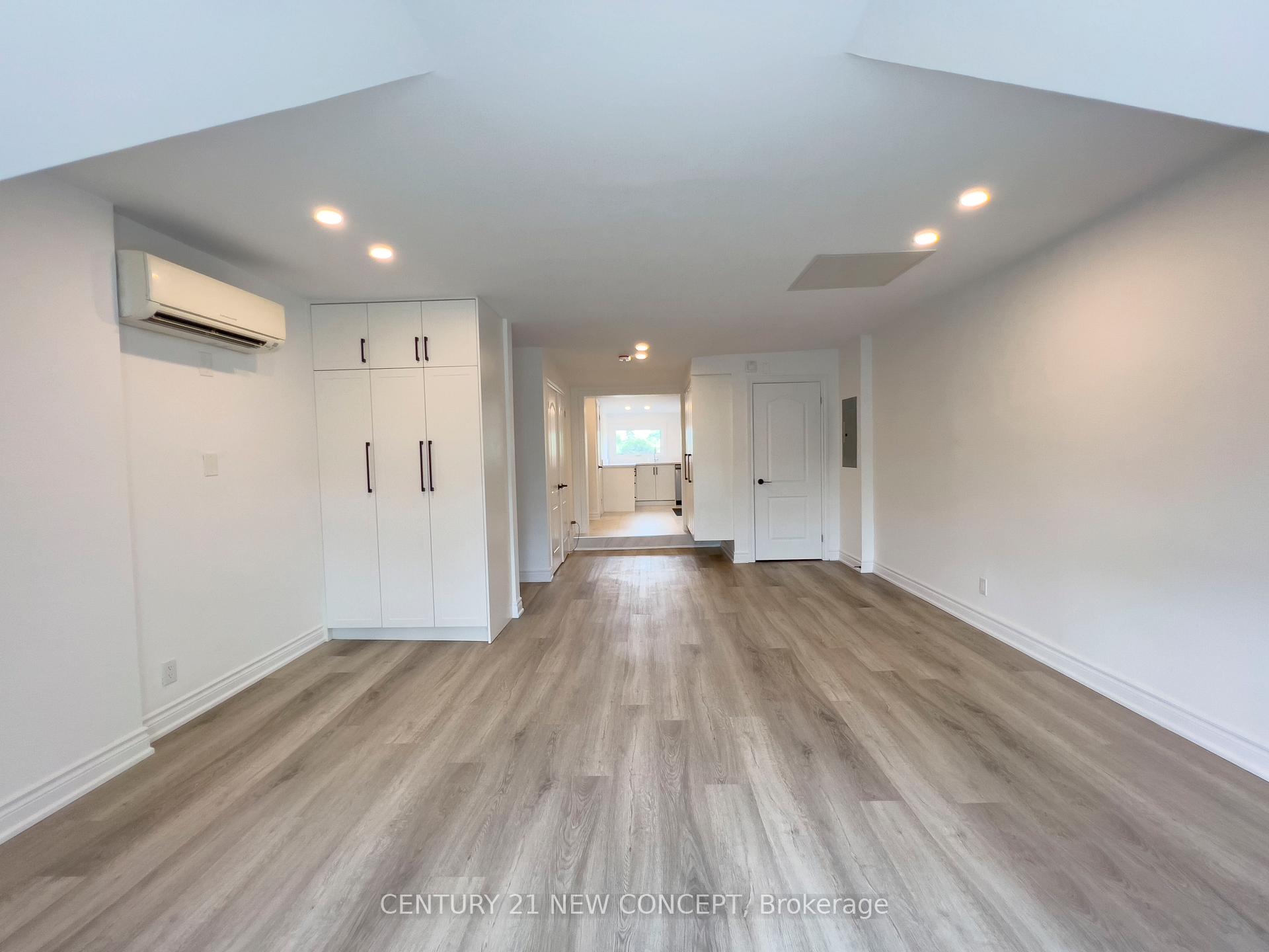 Photo of Unit 3rd Floor, 706 Bloor Street N