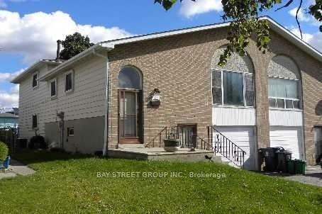 Front of Unit (Lower), 72 Parkdene Court