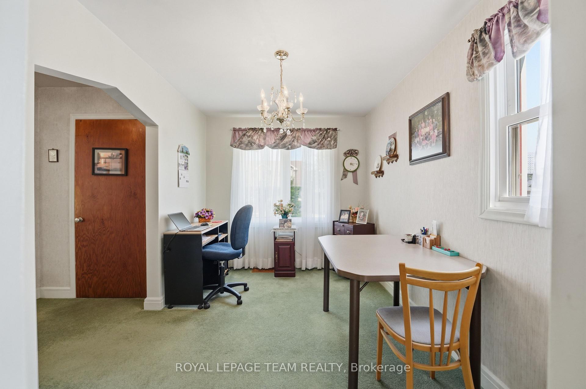 Photo 9 of 84 Rita Avenue, Ottawa, Meadowlands/St. Claire Gardens — HOMEH