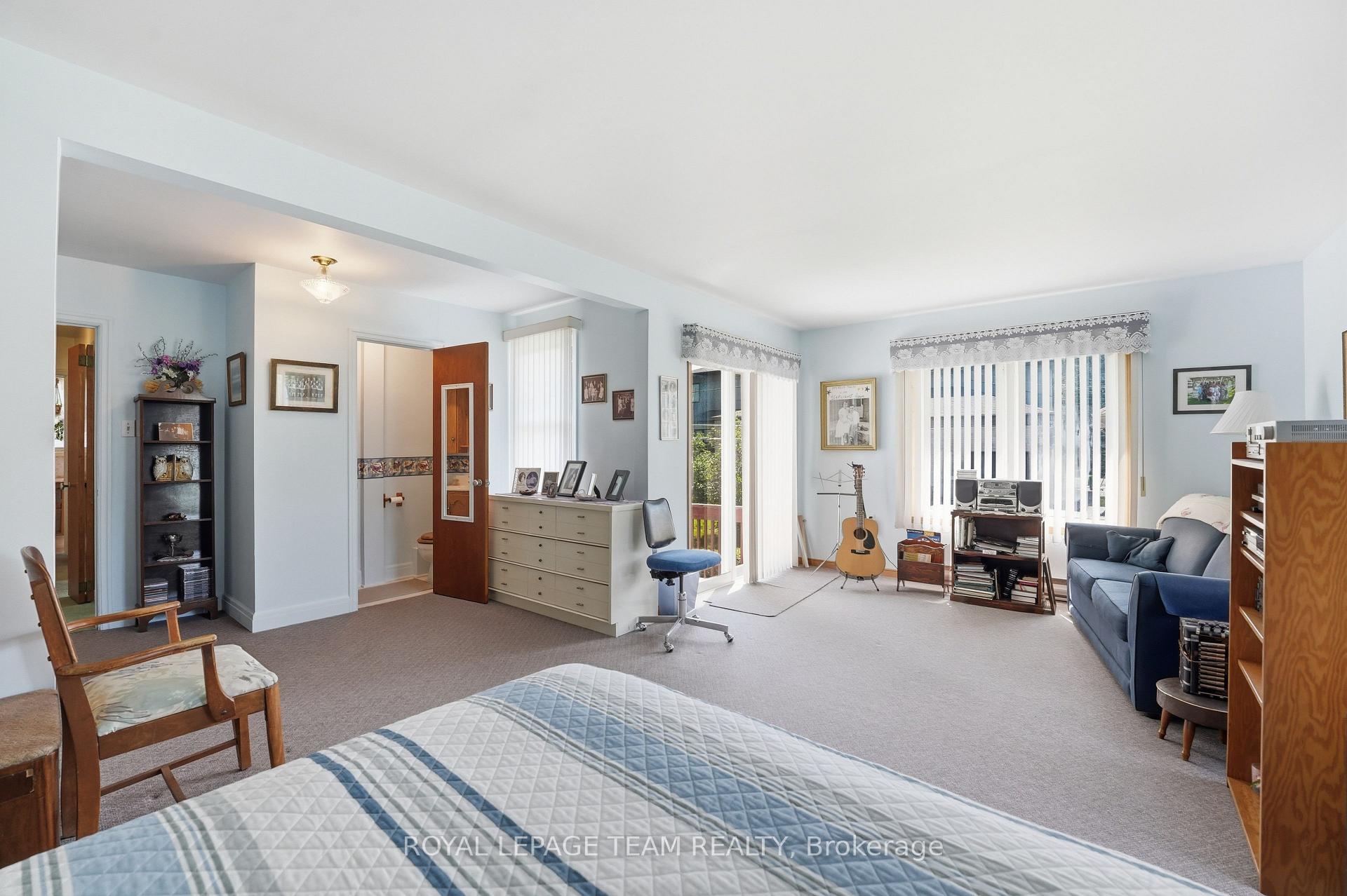 Photo 18 of 84 Rita Avenue, Ottawa, Meadowlands/St. Claire Gardens — HOMEH