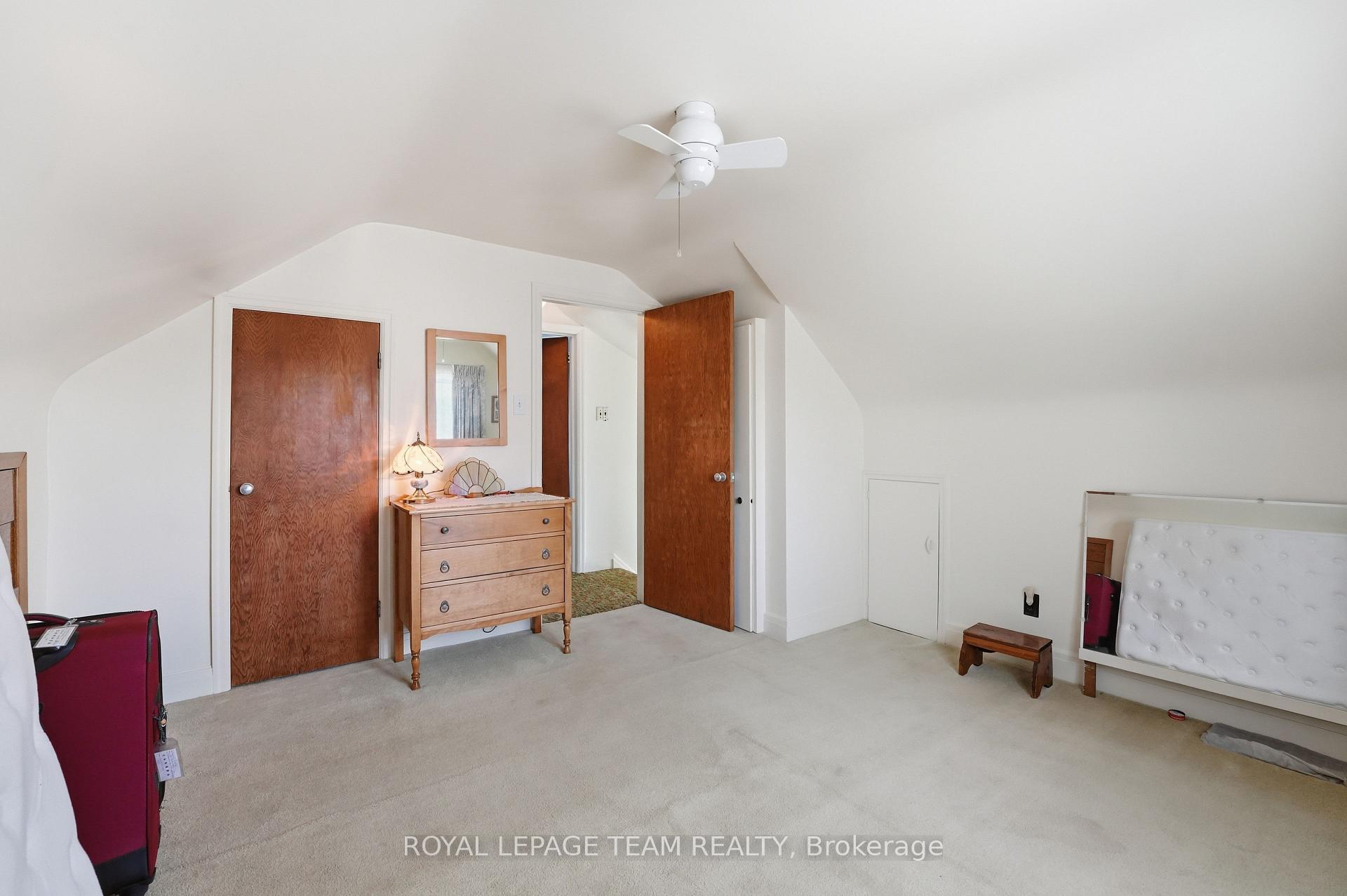 Photo 22 of 84 Rita Avenue, Ottawa, Meadowlands/St. Claire Gardens — HOMEH