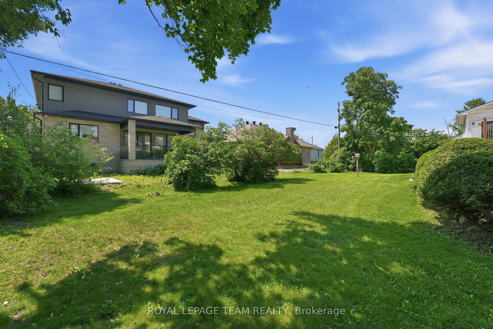Photo 35 of 84 Rita Avenue, Ottawa, Meadowlands/St. Claire Gardens — HOMEH