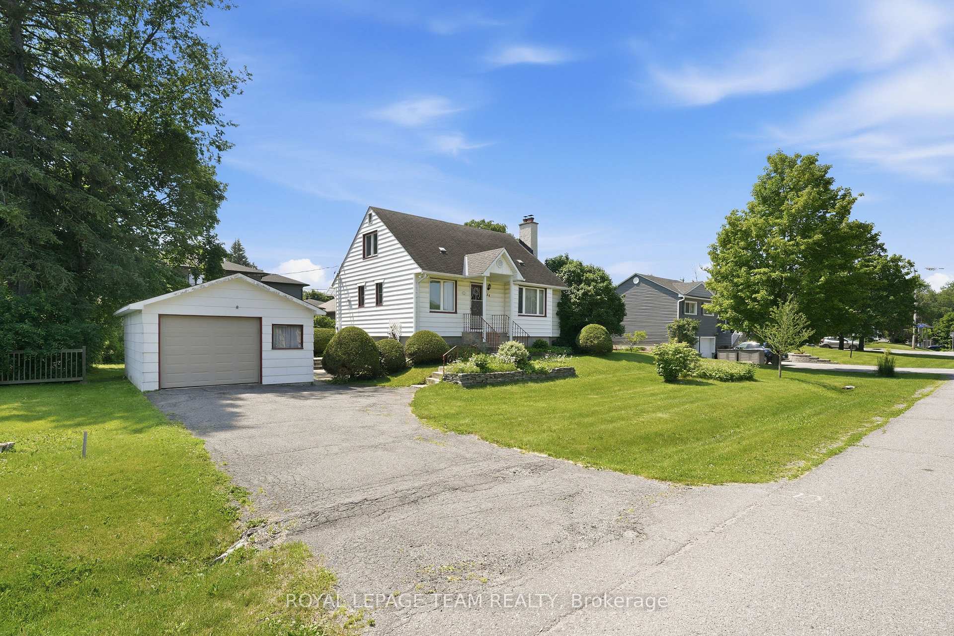 Photo 39 of 84 Rita Avenue, Ottawa, Meadowlands/St. Claire Gardens — HOMEH