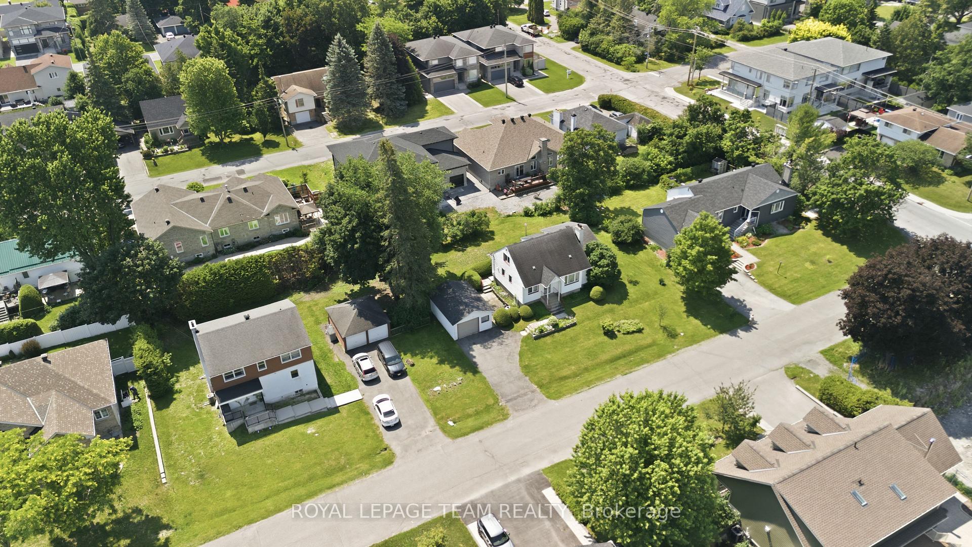 Photo 40 of 84 Rita Avenue, Ottawa, Meadowlands/St. Claire Gardens — HOMEH