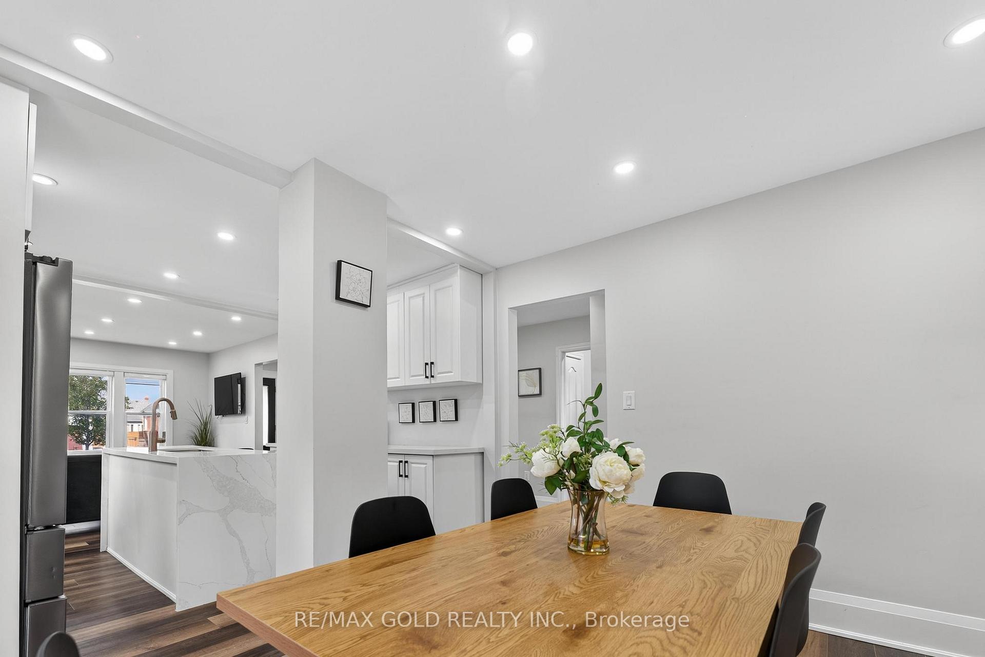 Photo 17 of 3 Wardrope Avenue, Hamilton, Stoney Creek — HOMEH