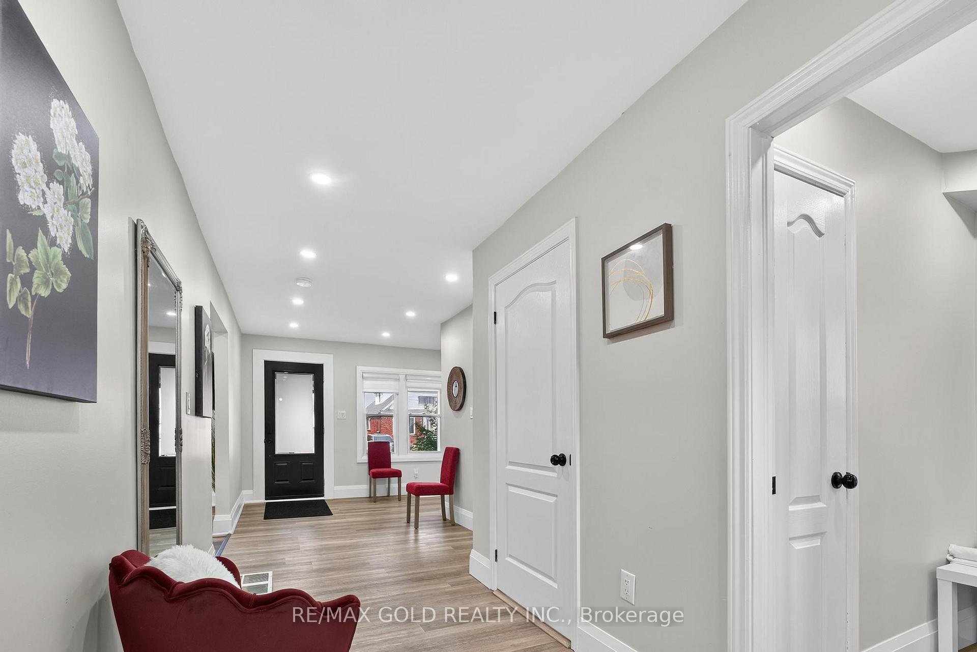 Photo 18 of 3 Wardrope Avenue, Hamilton, Stoney Creek — HOMEH