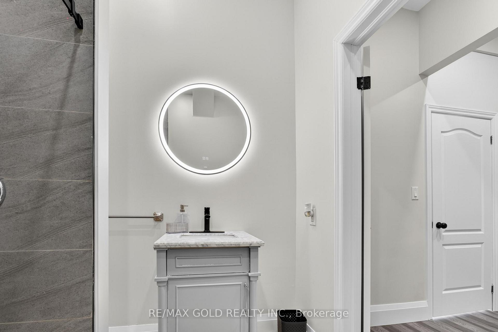 Photo 32 of 3 Wardrope Avenue, Hamilton, Stoney Creek — HOMEH