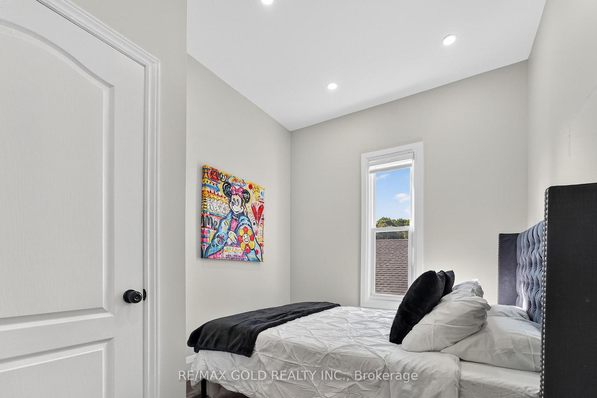 Photo 34 of 3 Wardrope Avenue, Hamilton, Stoney Creek — HOMEH