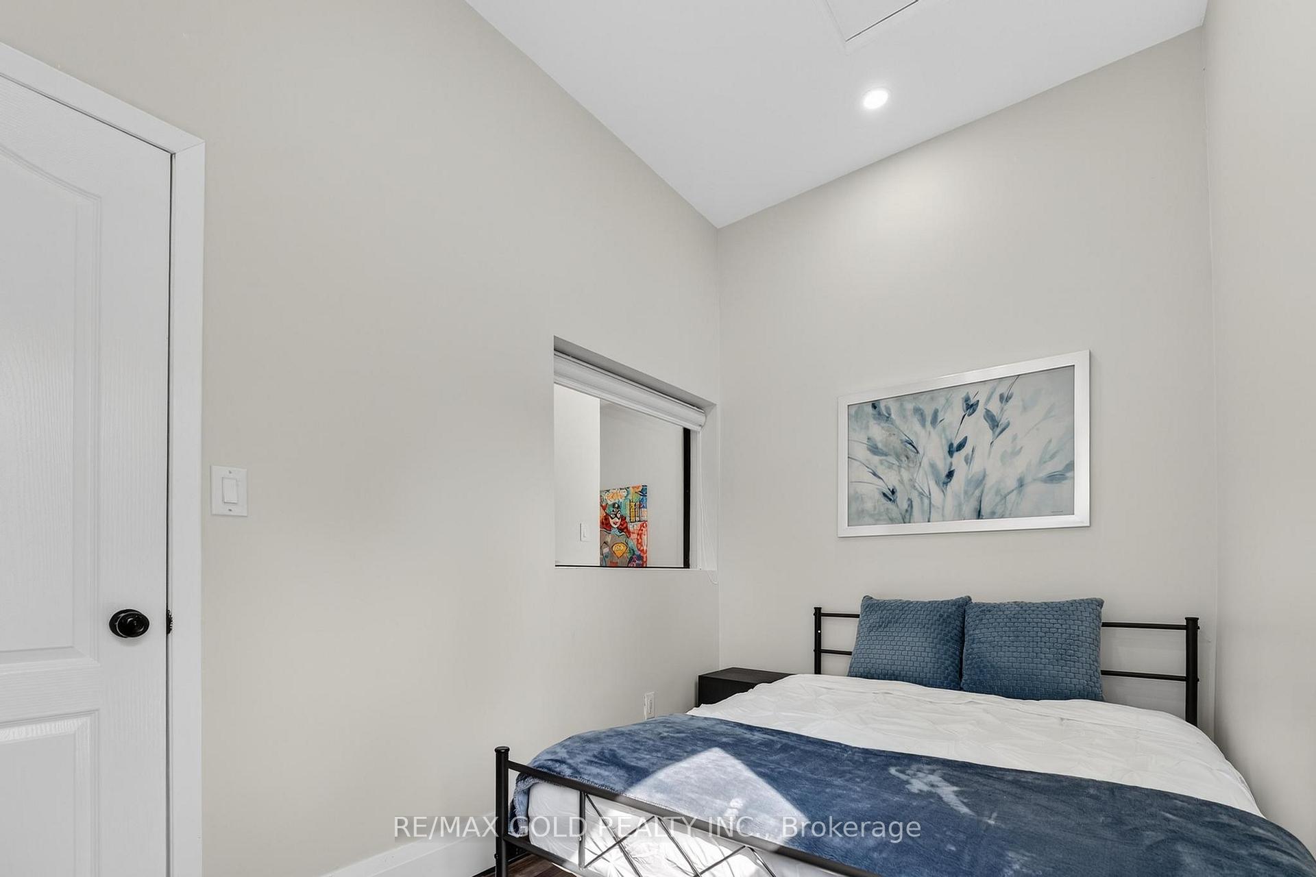 Photo 41 of 3 Wardrope Avenue, Hamilton, Stoney Creek — HOMEH