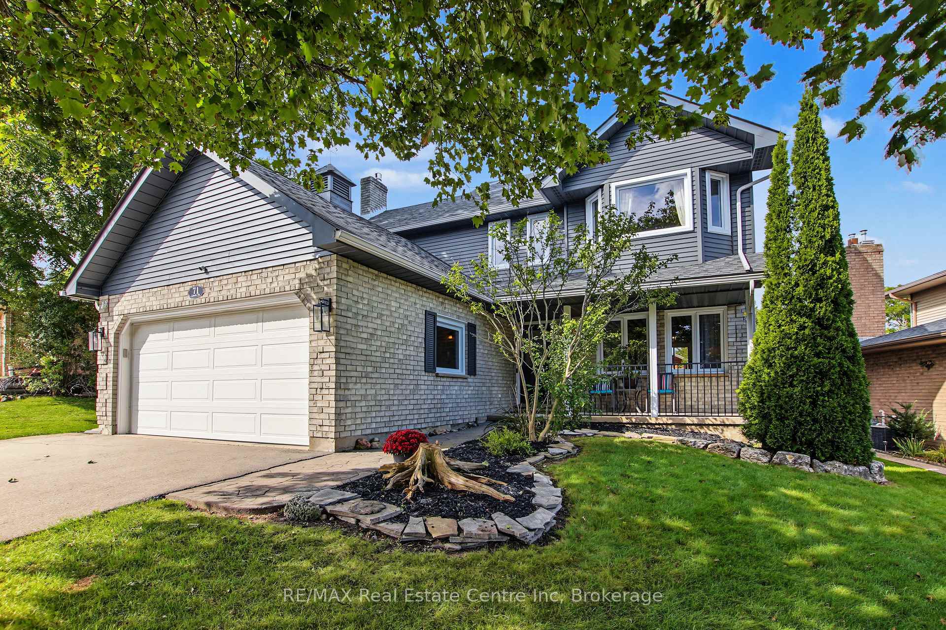 Photo 4 of 71 Linda Drive, Cambridge, Silver Heights — HOMEH