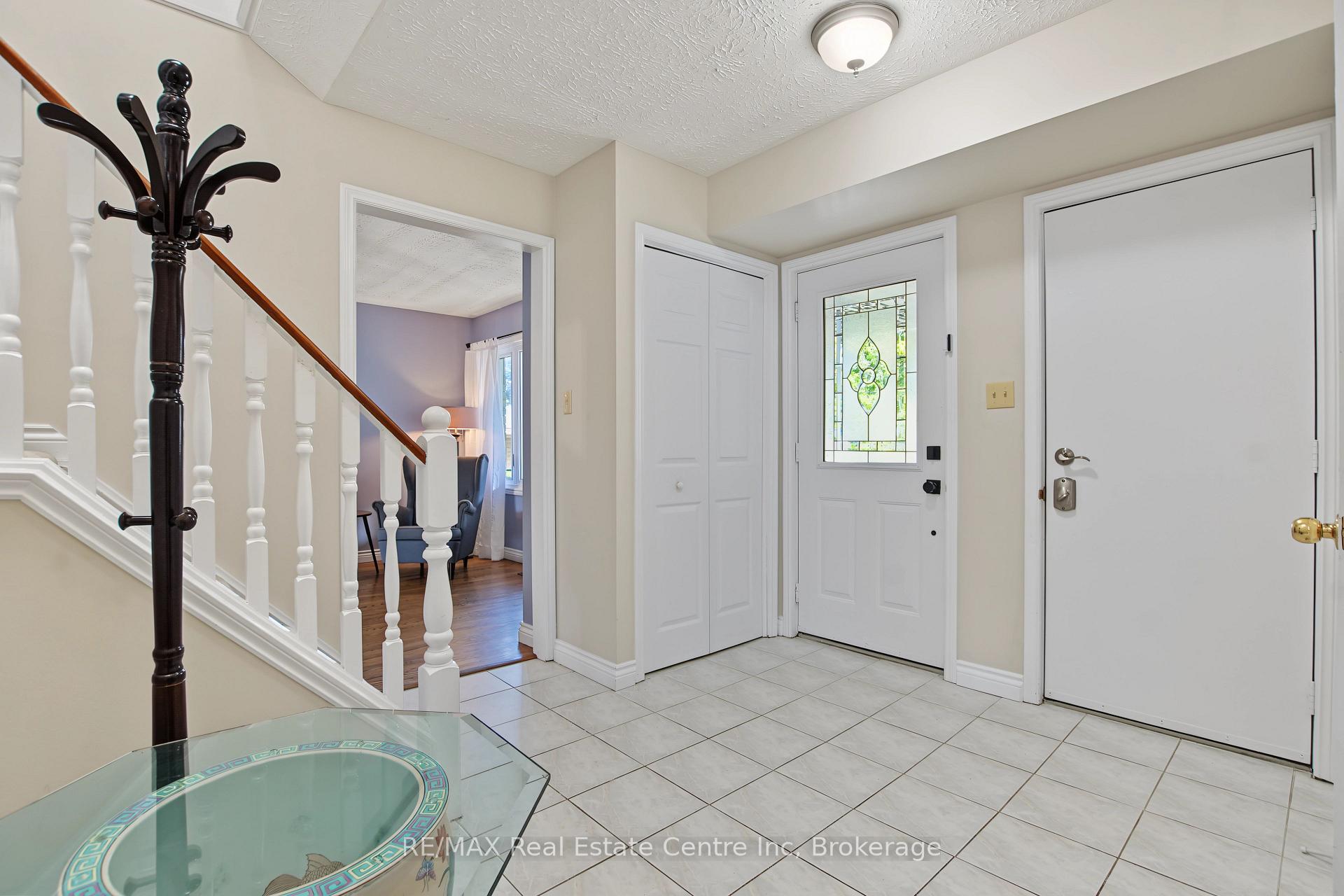 Photo 6 of 71 Linda Drive, Cambridge, Silver Heights — HOMEH