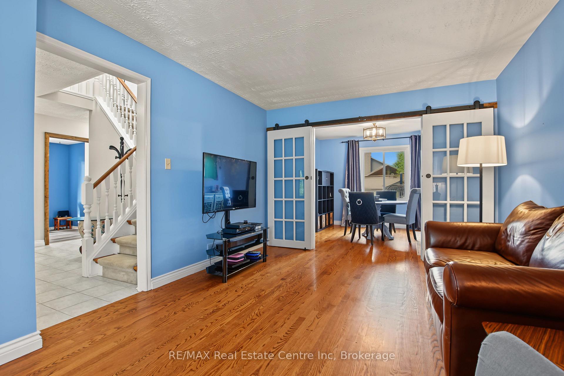 Photo 9 of 71 Linda Drive, Cambridge, Silver Heights — HOMEH