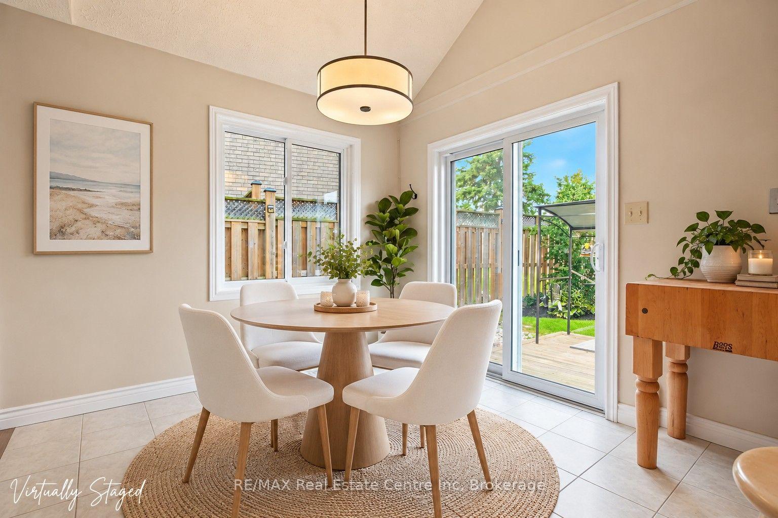 Photo 14 of 71 Linda Drive, Cambridge, Silver Heights — HOMEH