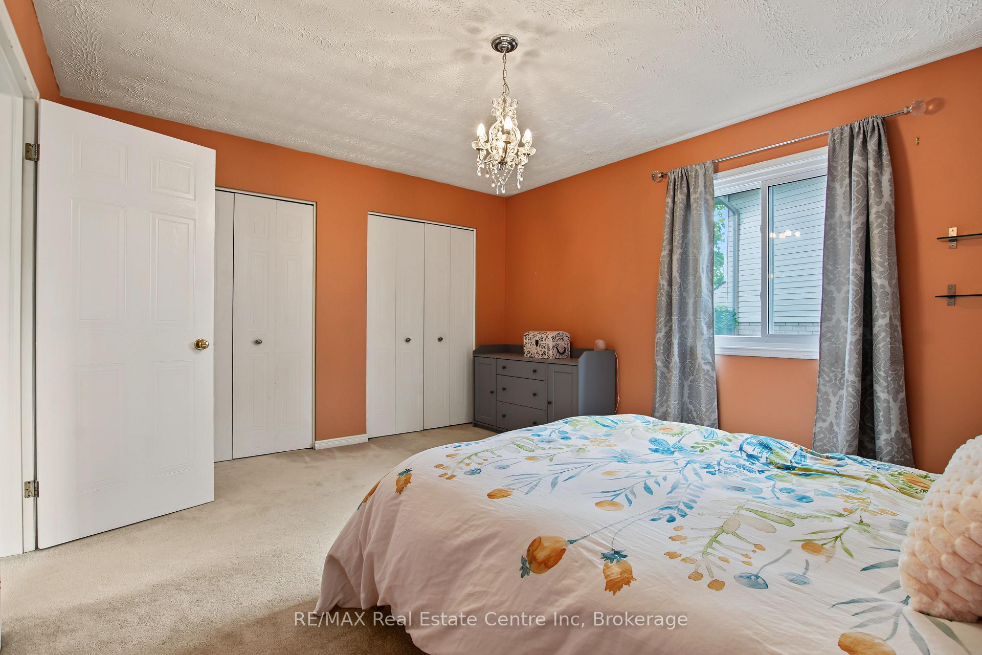Photo 28 of 71 Linda Drive, Cambridge, Silver Heights — HOMEH