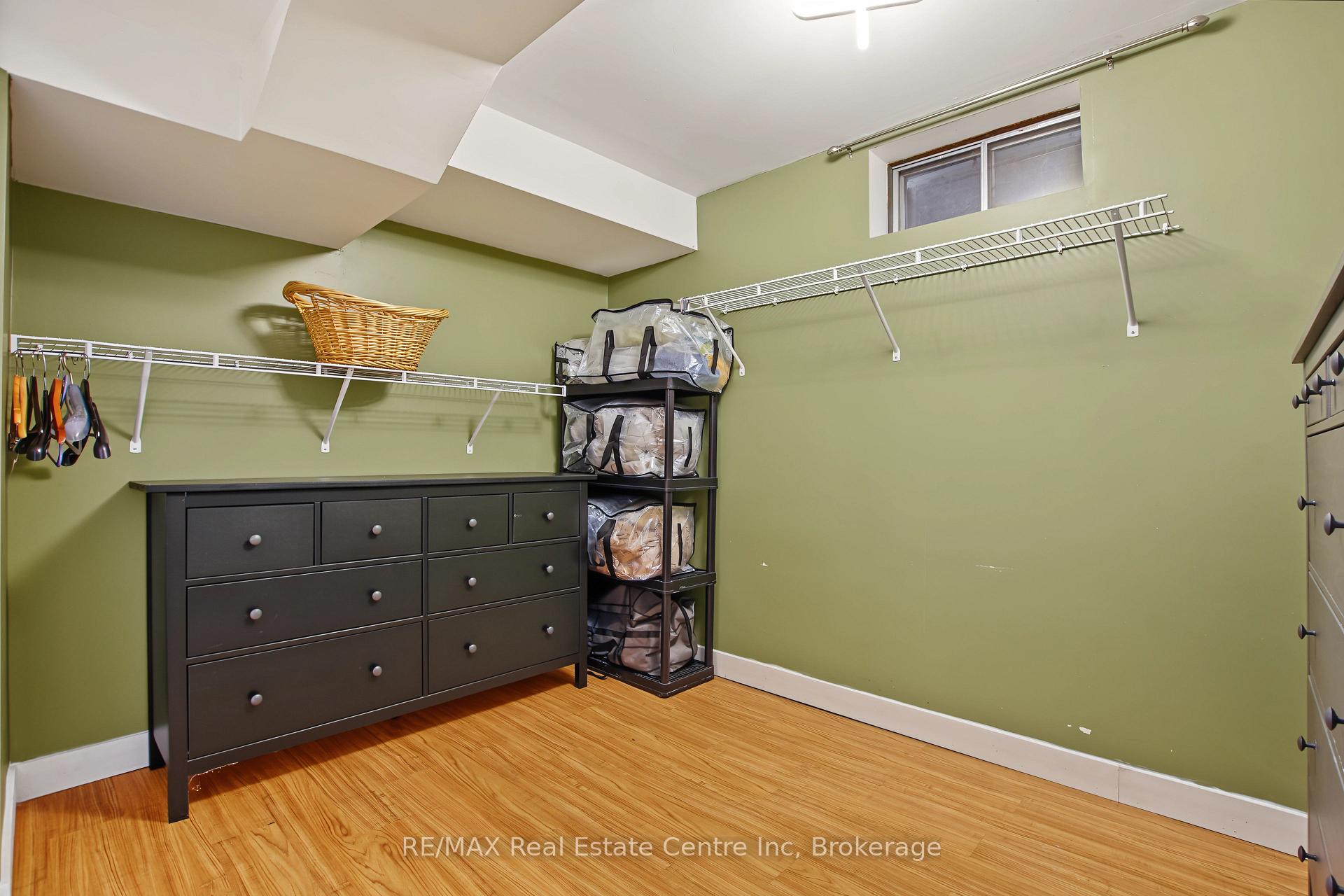 Photo 36 of 71 Linda Drive, Cambridge, Silver Heights — HOMEH