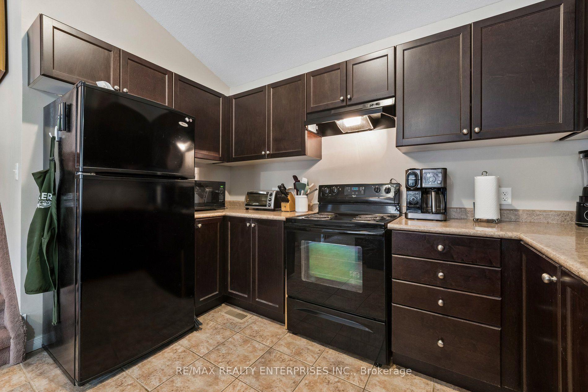 Photo 10 of 1621 Northfield Avenue, Oshawa, Samac — HOMEH