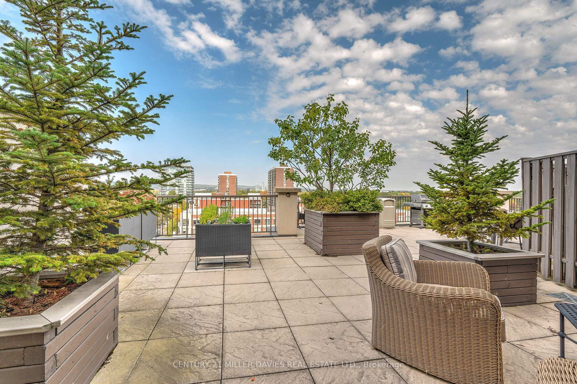 Photo 27 of Unit 702, 399 Elizabeth Street, Burlington, Brant — HOMEH