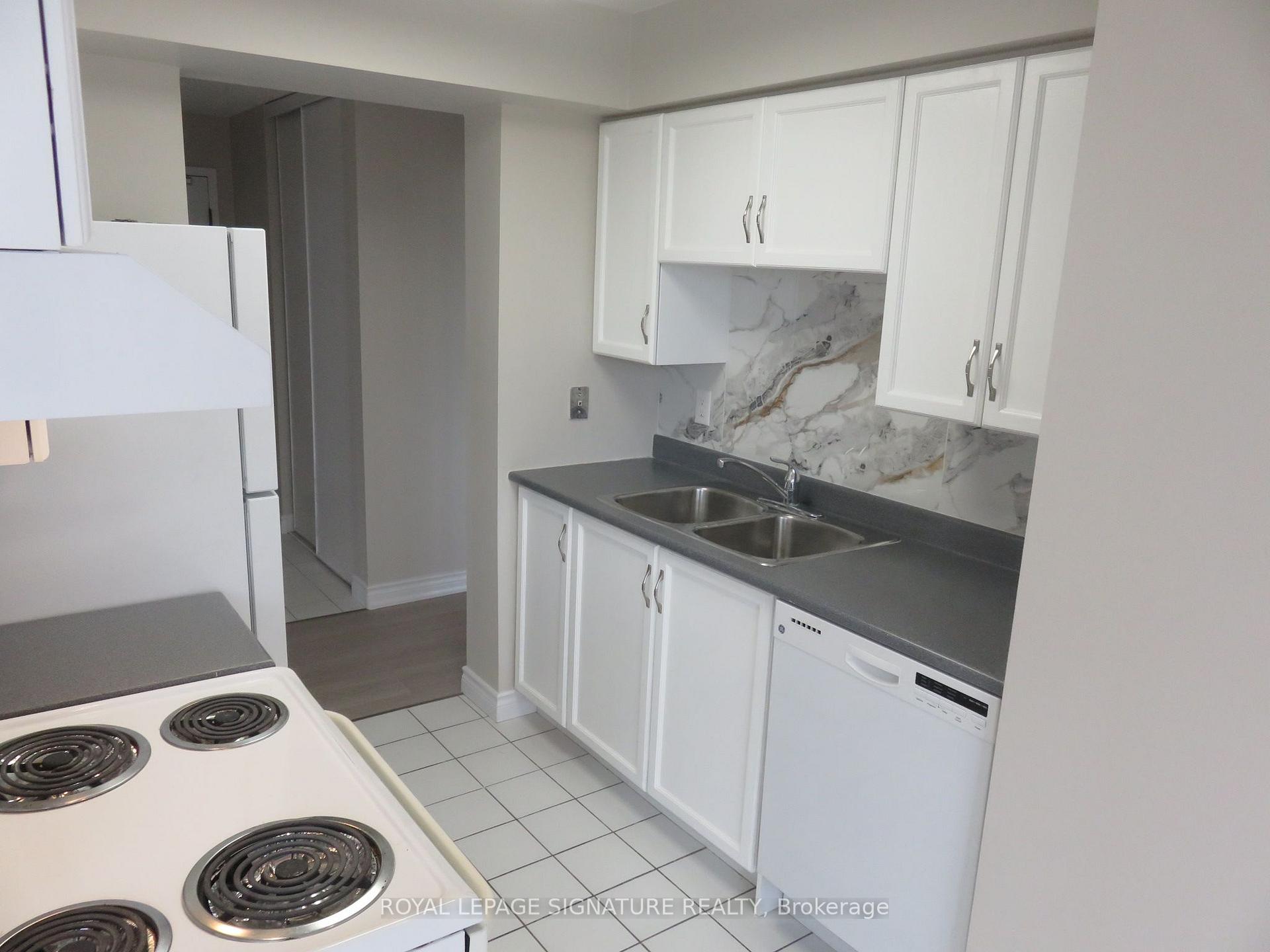 Photo 7 of Unit 408, 700 Constellation Drive, Mississauga, Hurontario — HOMEH