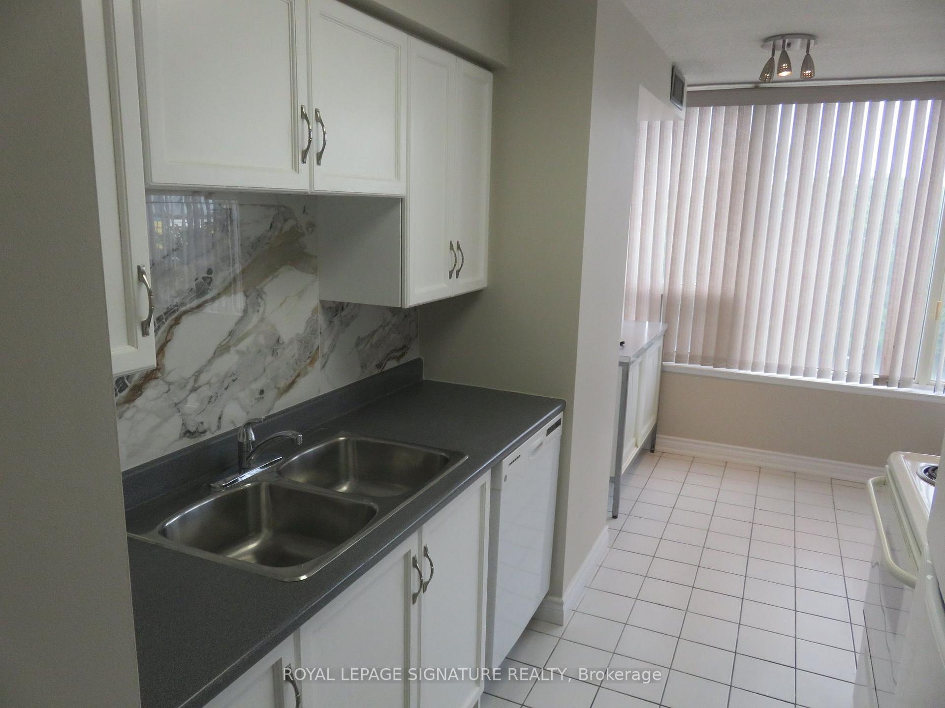 Photo 8 of Unit 408, 700 Constellation Drive, Mississauga, Hurontario — HOMEH