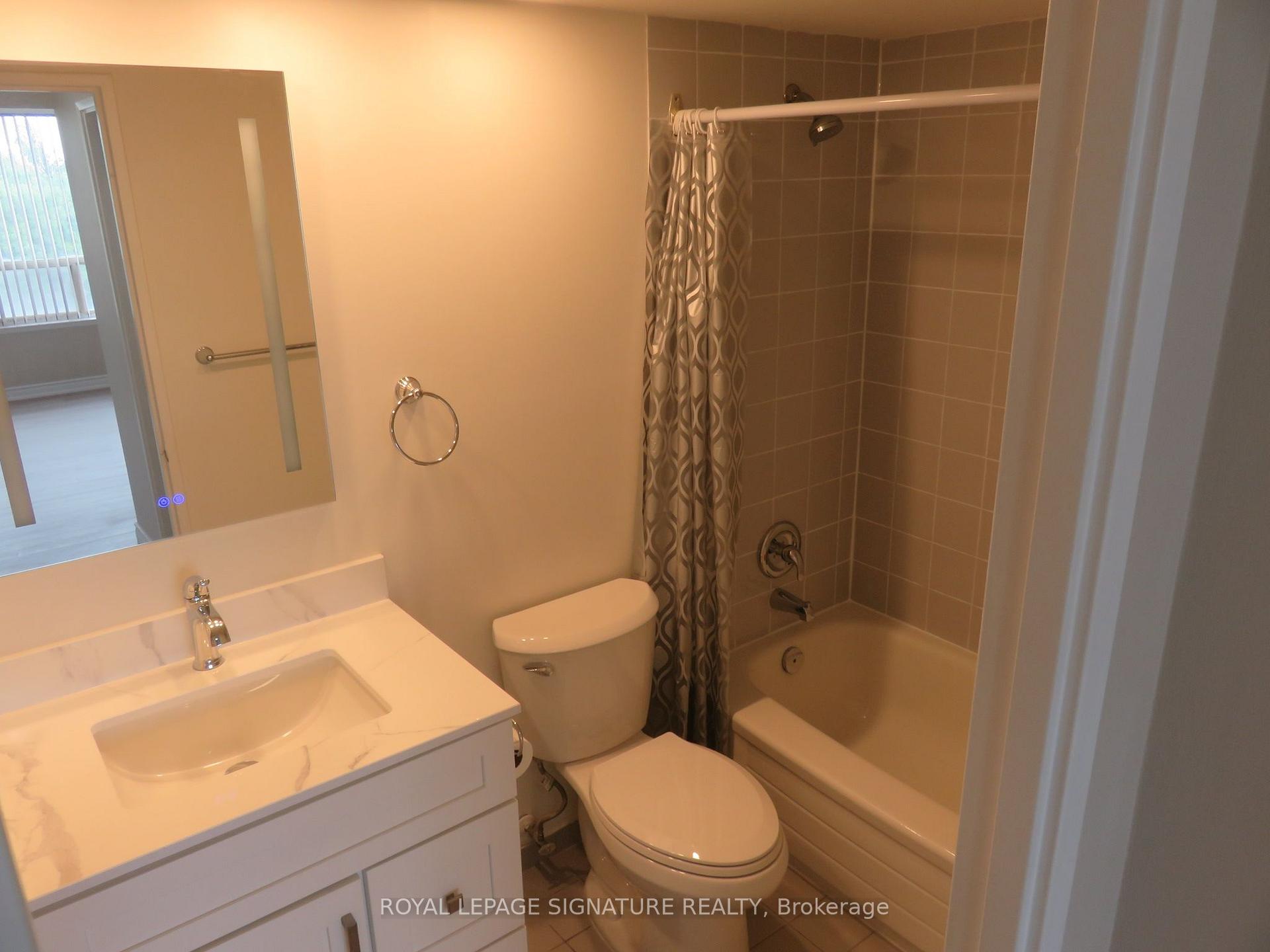 Photo 15 of Unit 408, 700 Constellation Drive, Mississauga, Hurontario — HOMEH